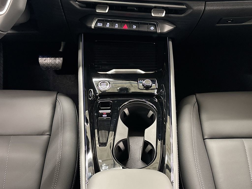 New 2026 Audi Q3 quattro 2.0T image 13