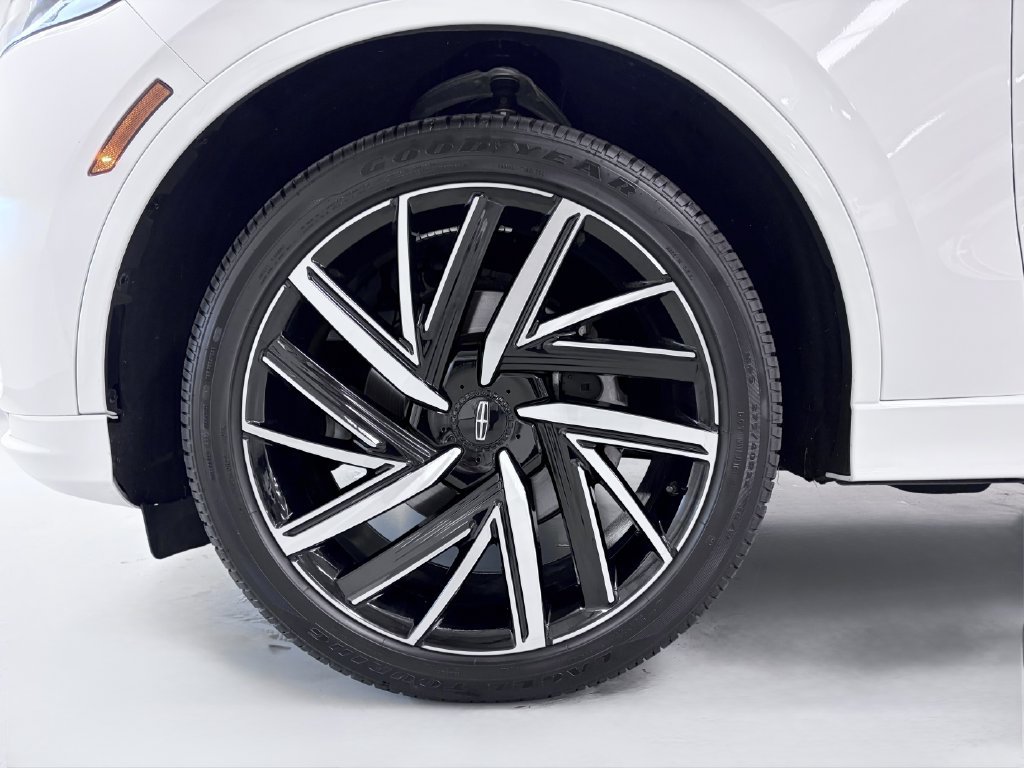 Used 2026 Lincoln Aviator Black Label w/ Dynamic Handling Package AWD/4WD image 10