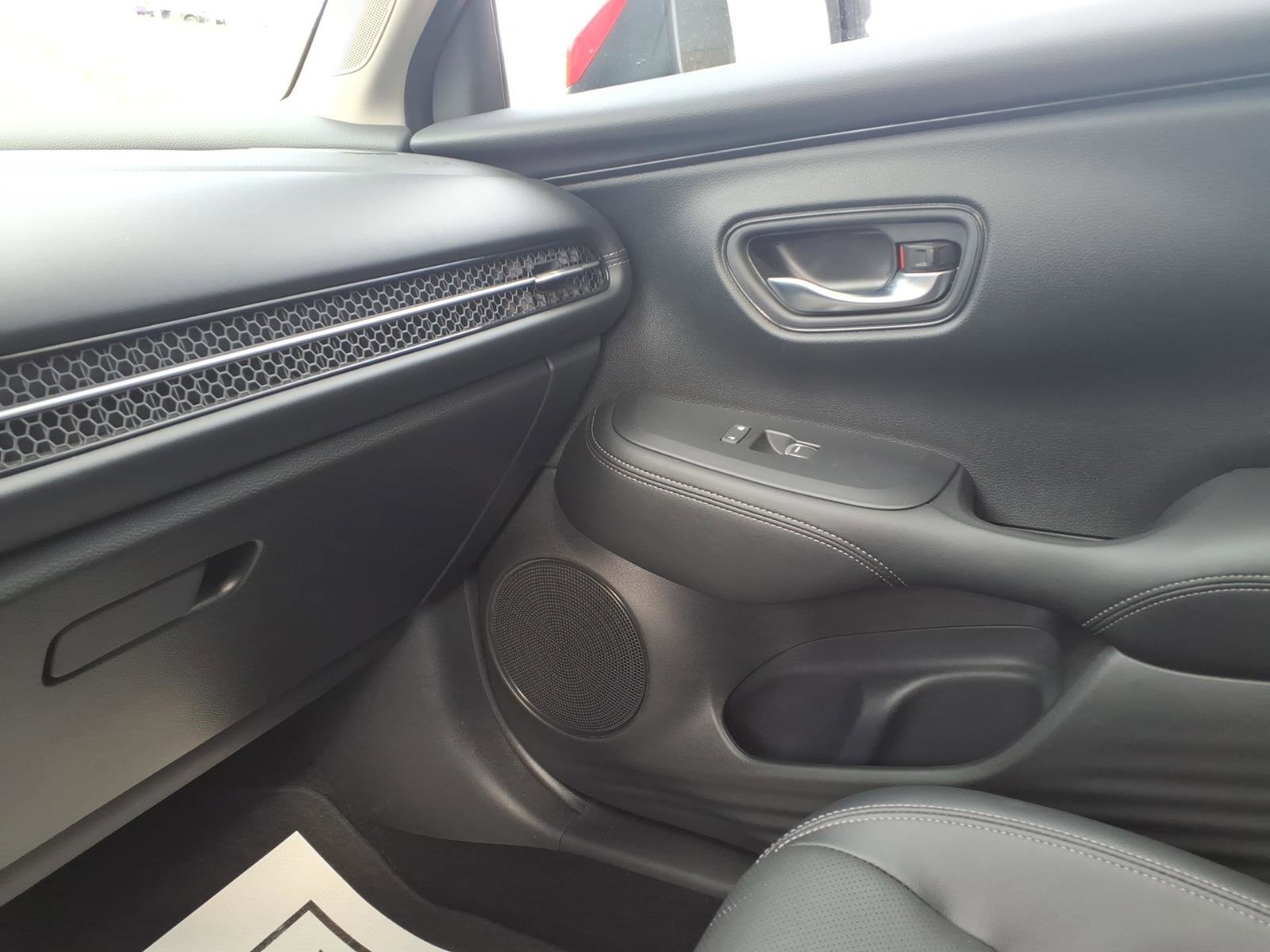 Certified 2024 Honda HR-V EX-L image 28