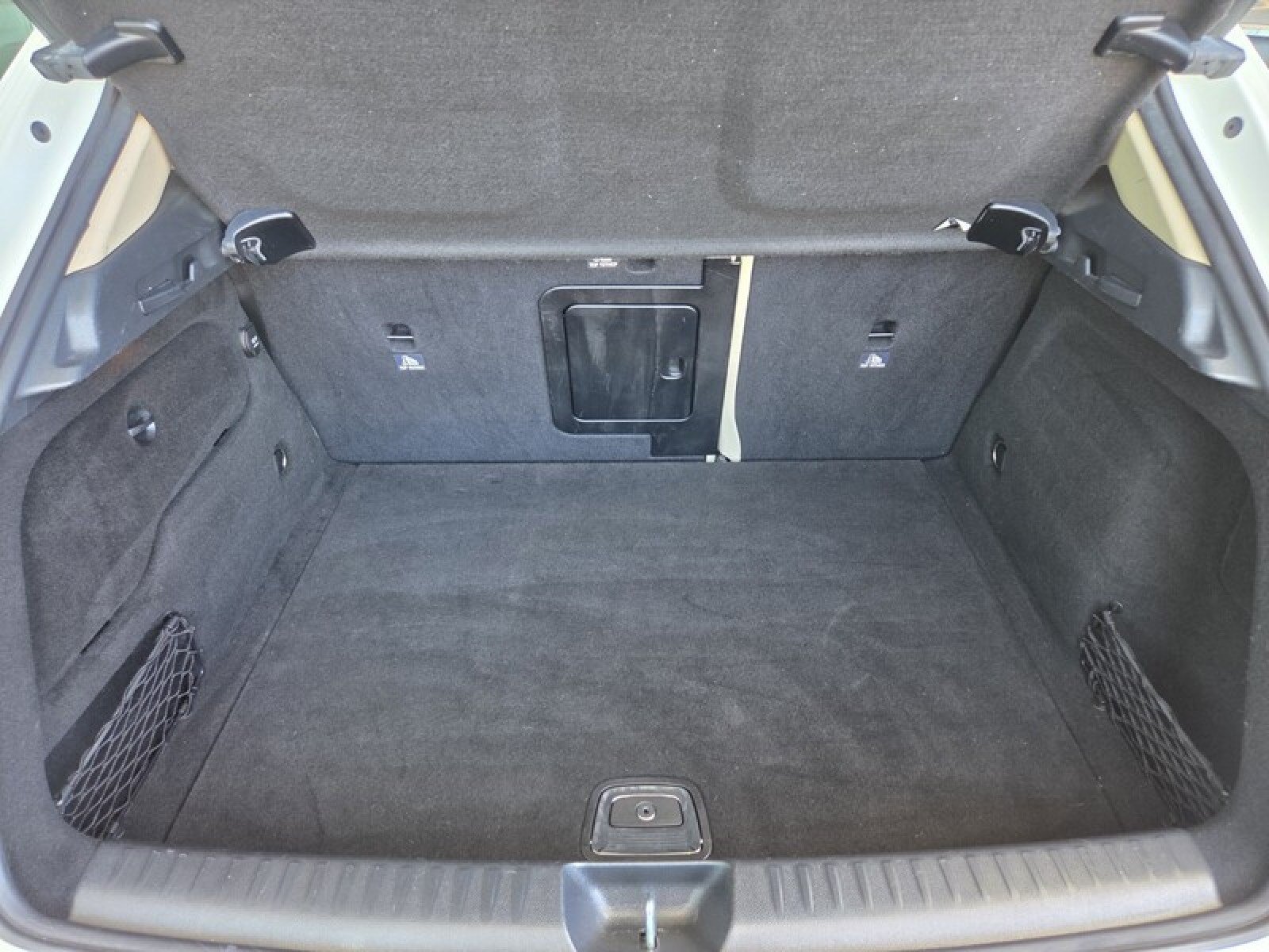 Used 2018 Mercedes-Benz GLA 250 image 17