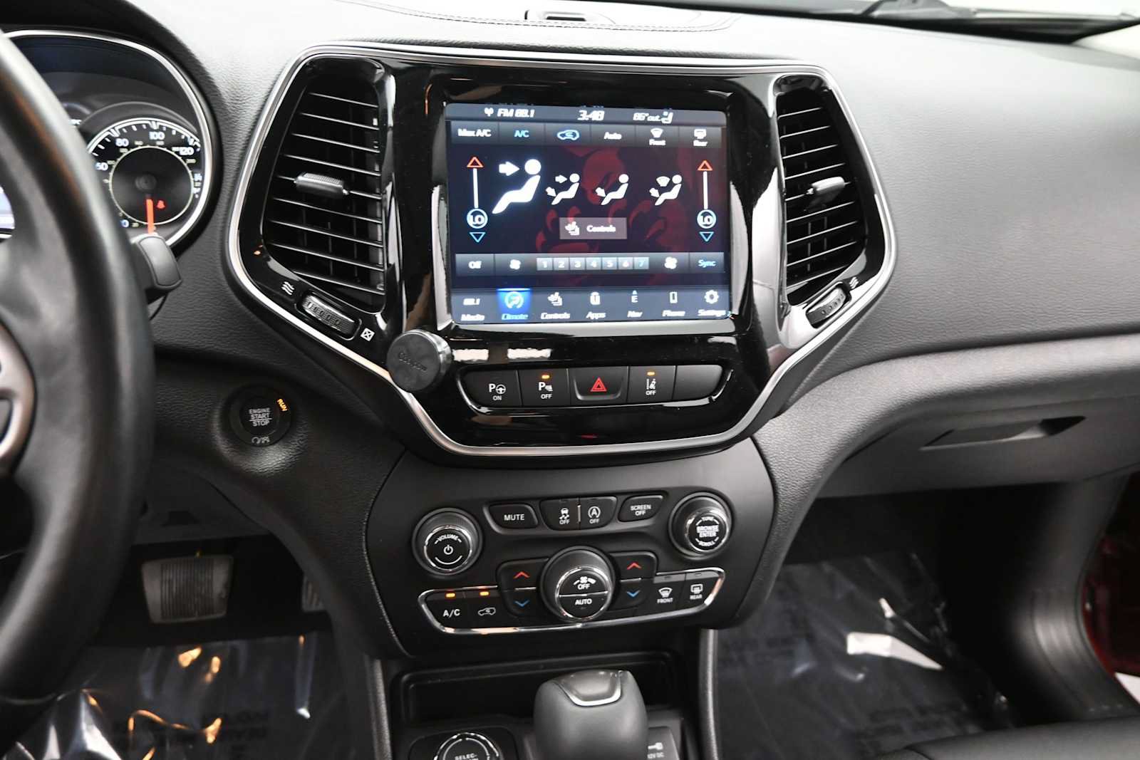 Used 2021 Jeep Cherokee Limited w/ Elite Package AWD/4WD image 19