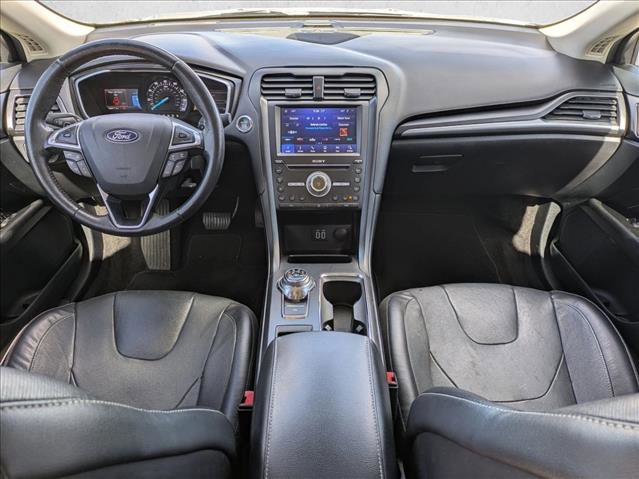 Used 2020 Ford Fusion Titanium image 18