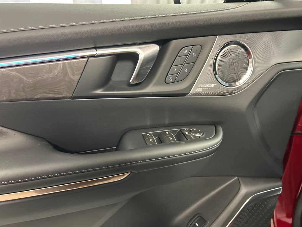 New 2026 Buick Enclave Avenir w/ Super Cruise Package AWD/4WD image 12