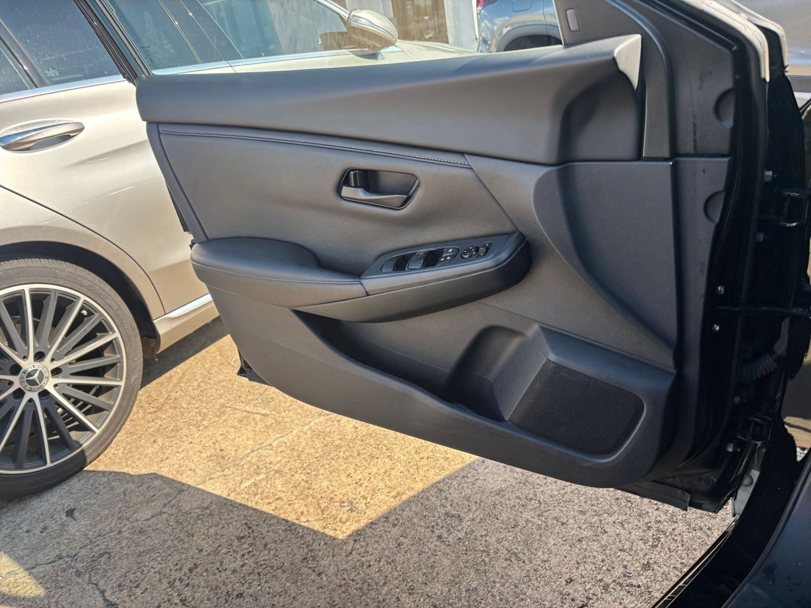 Used 2025 Nissan Sentra S FWD image 18