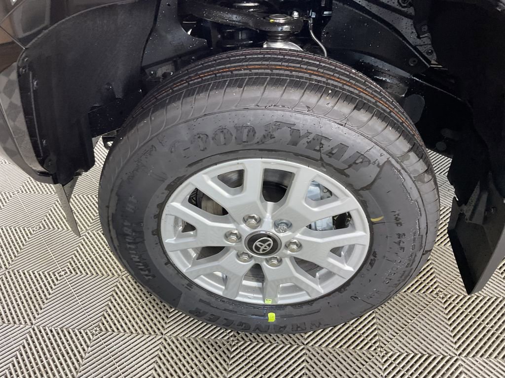 New 2025 Toyota Tacoma SR5 image 4