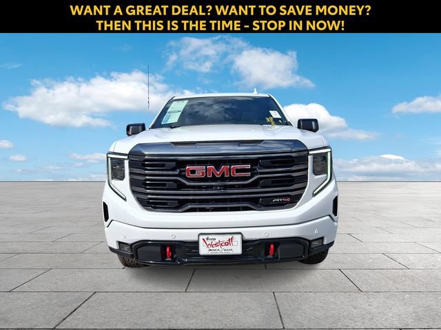 Used 2024 GMC Sierra 1500 AT4 w/ AT4 Preferred Package AWD/4WD image 3