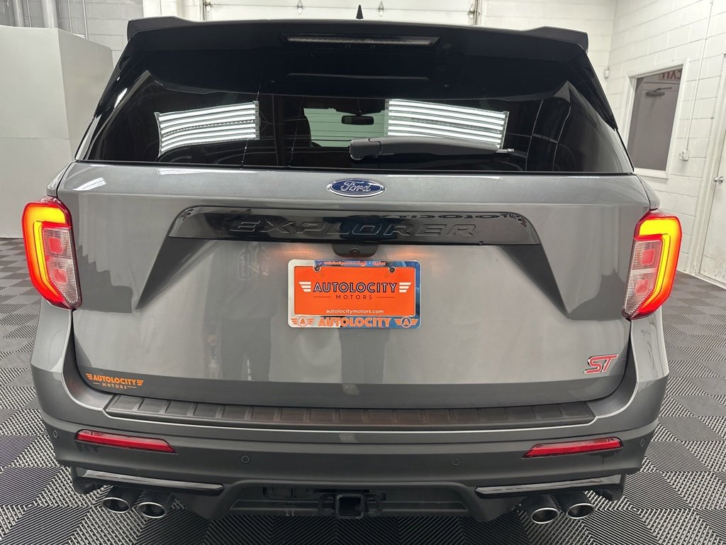 Used 2024 Ford Explorer ST w/ Equipment Group 401A image 9