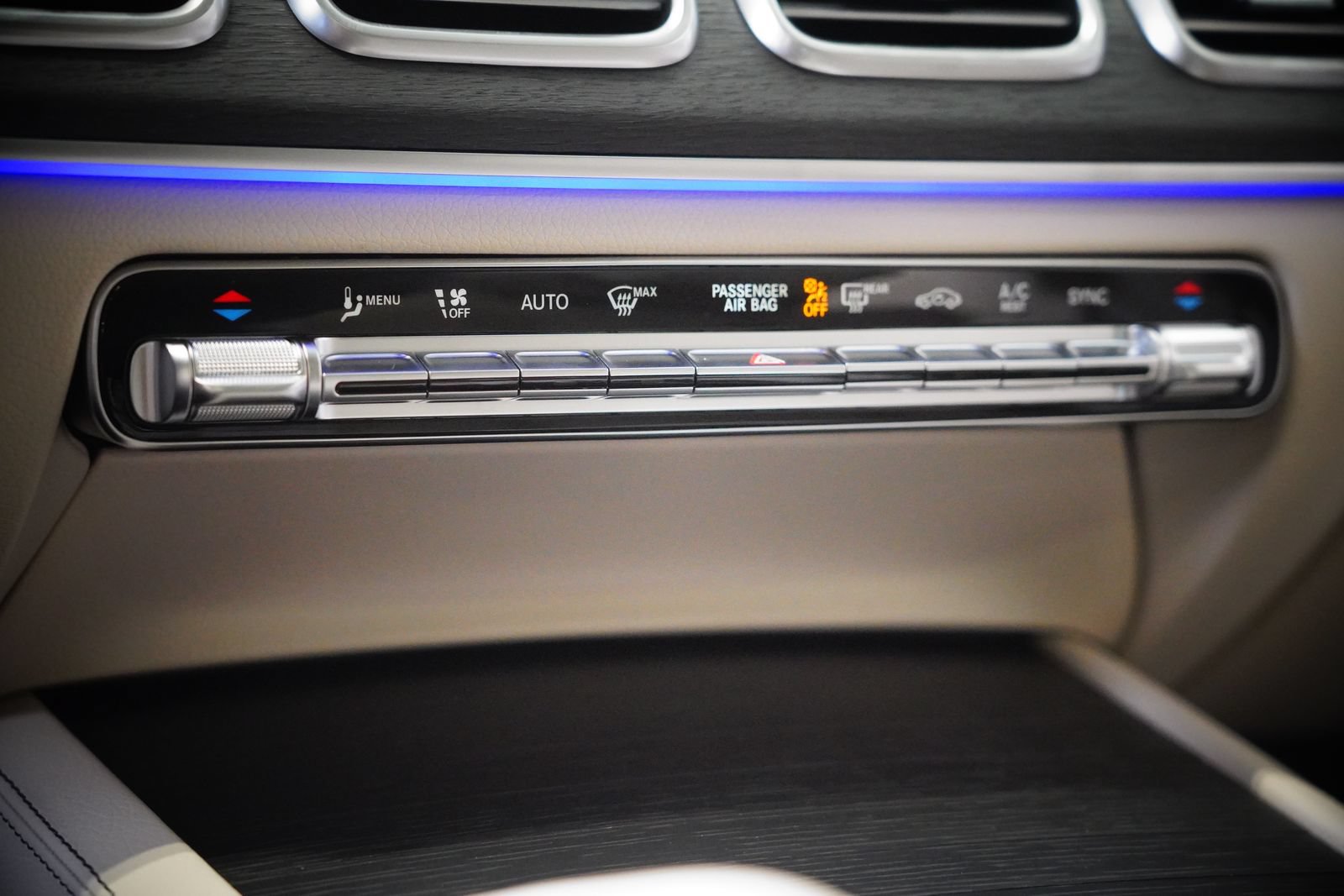 New 2026 Mercedes-Benz GLS 450 4MATIC image 29