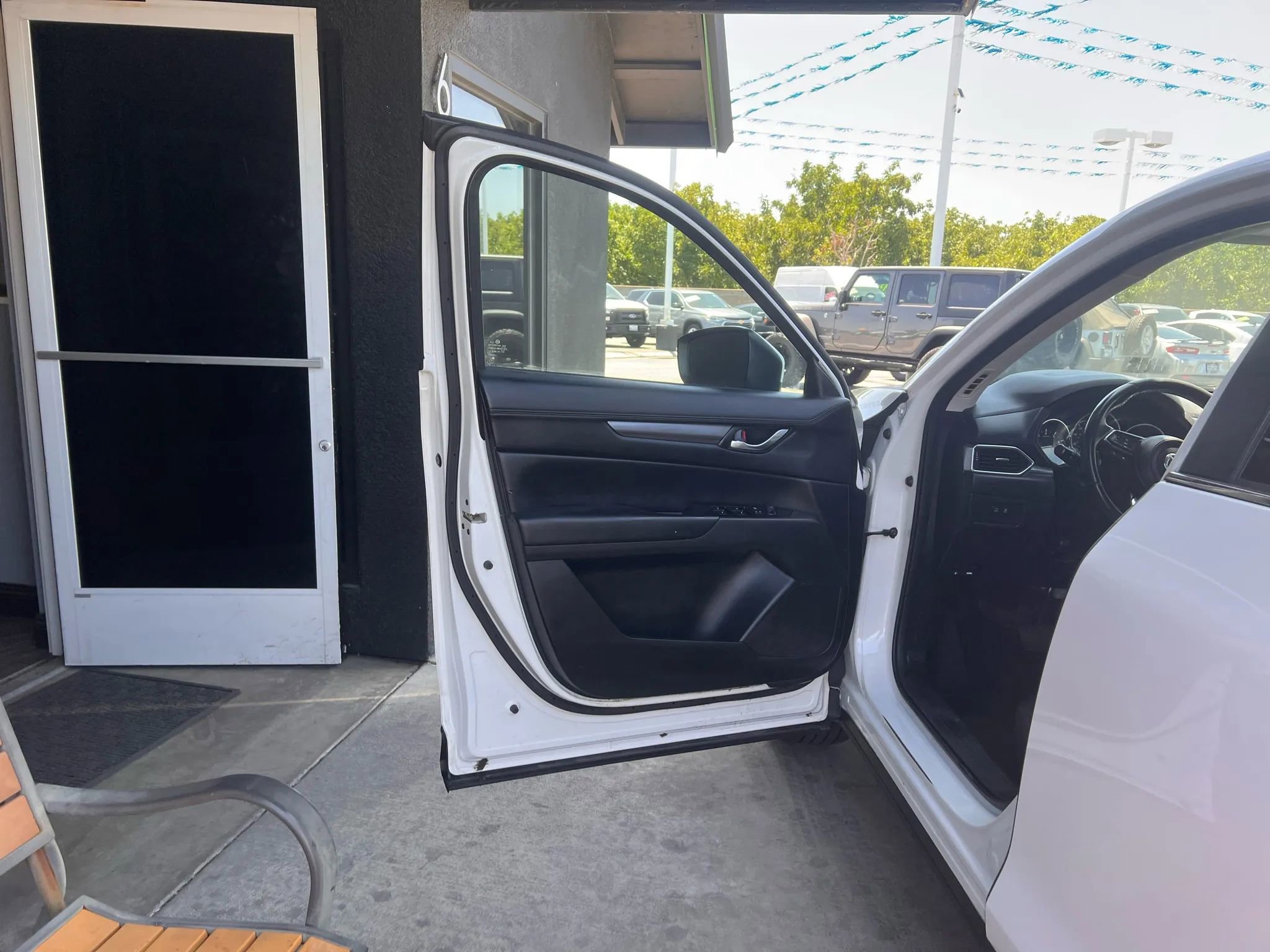 Used 2018 MAZDA CX-5 Touring image 7