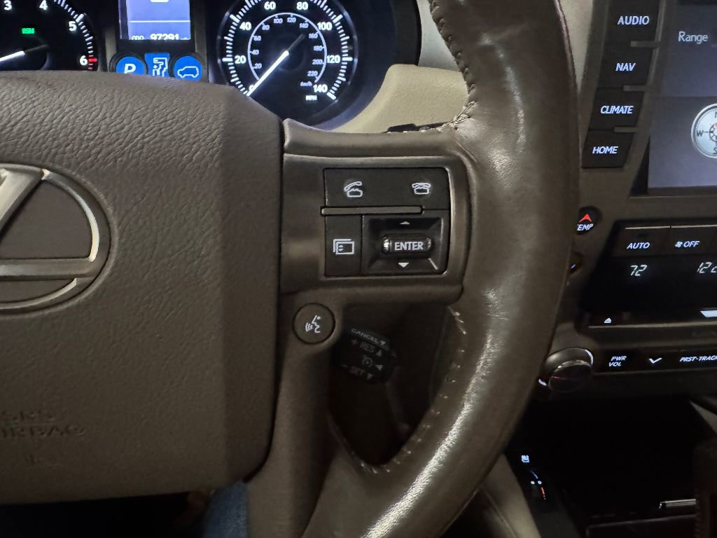 Used 2017 Lexus GX 460 Premium w/ Premium Package image 26