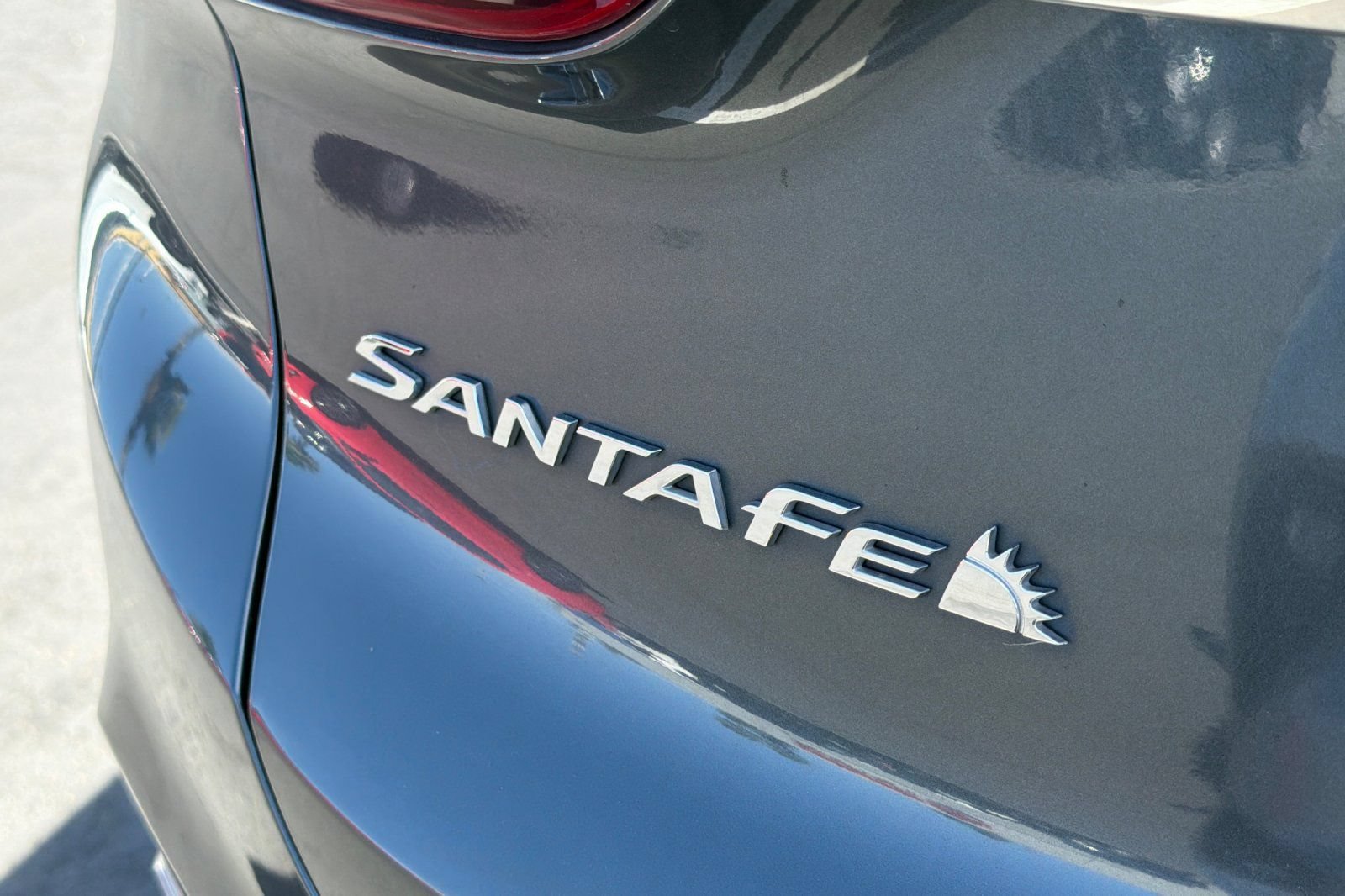 Used 2020 Hyundai Santa Fe SEL w/ Convenience Package FWD image 7