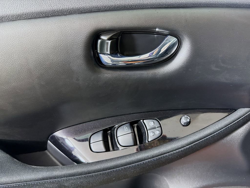 Used 2021 Nissan Leaf SV image 22