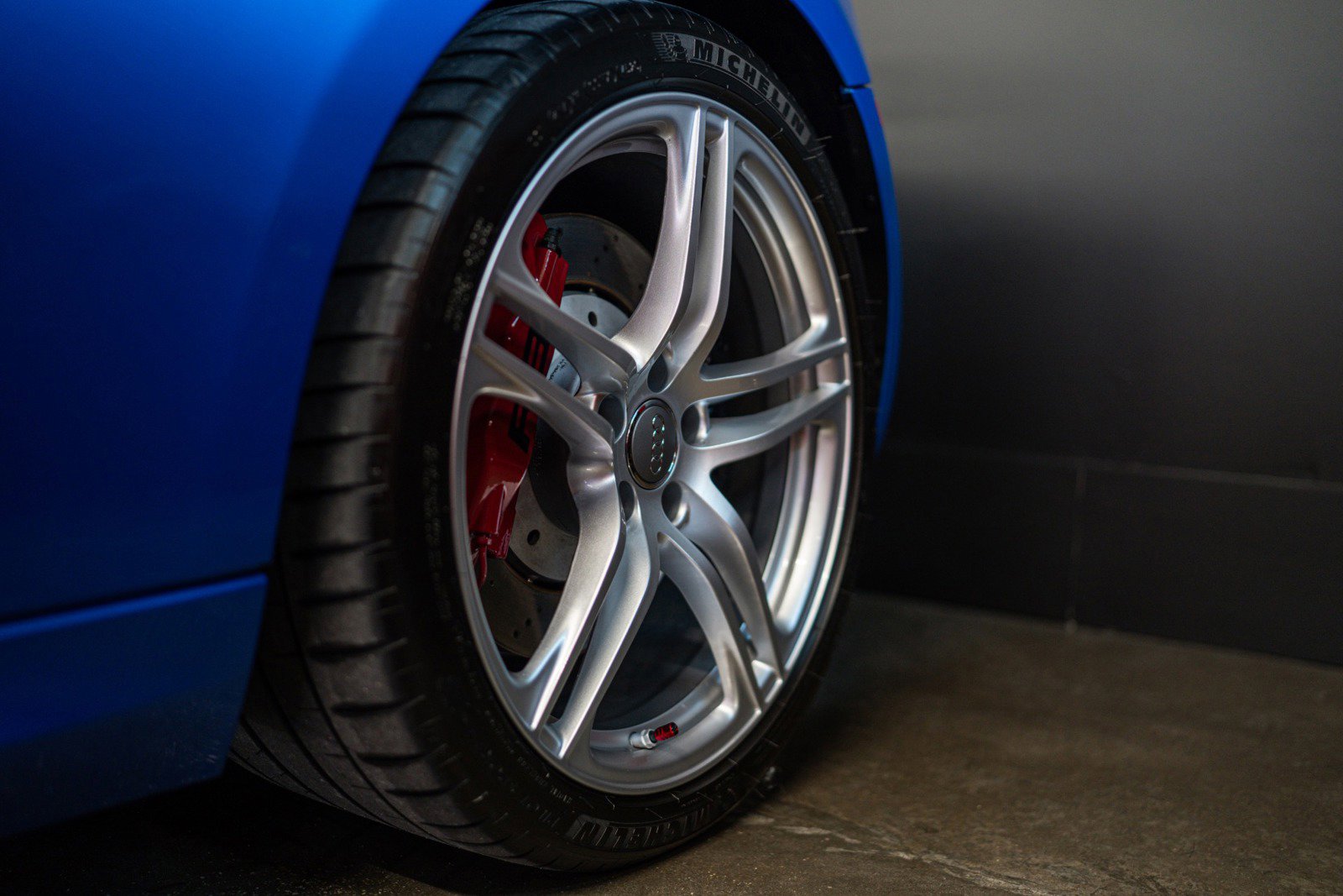 Used 2011 Audi R8 V10 AWD/4WD image 27