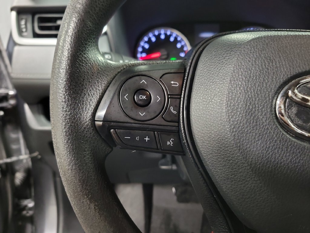 Used 2021 Toyota RAV4 XLE FWD image 23