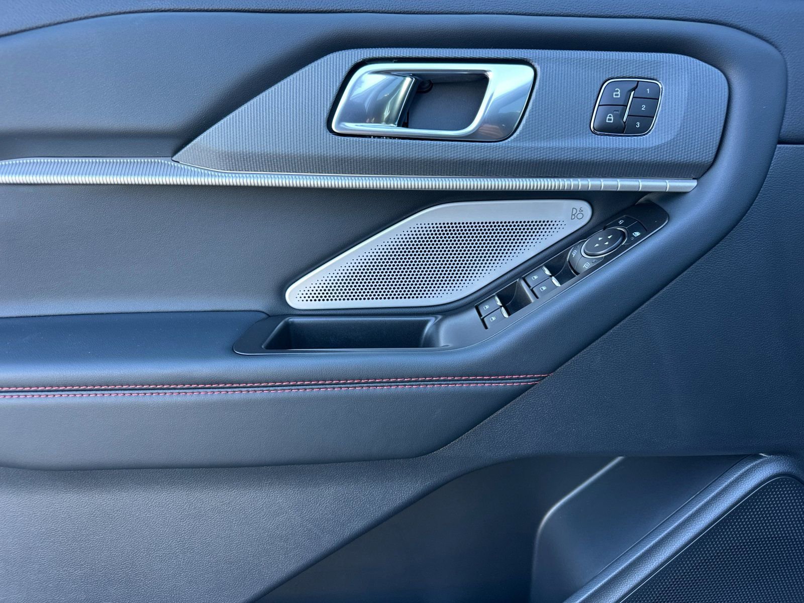 New 2026 Ford Explorer ST w/ Sun And Sound Package image 11
