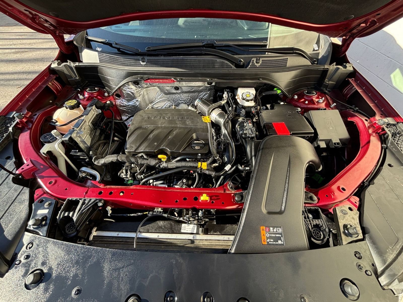 Used 2025 Chevrolet Trax LT image 32