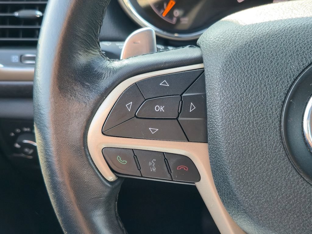 Used 2015 Jeep Grand Cherokee Laredo w/ Quick Order Package 23E AWD/4WD image 17