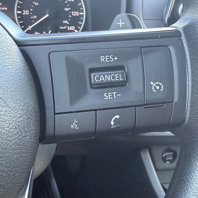 Used 2024 Nissan Rogue S FWD image 25