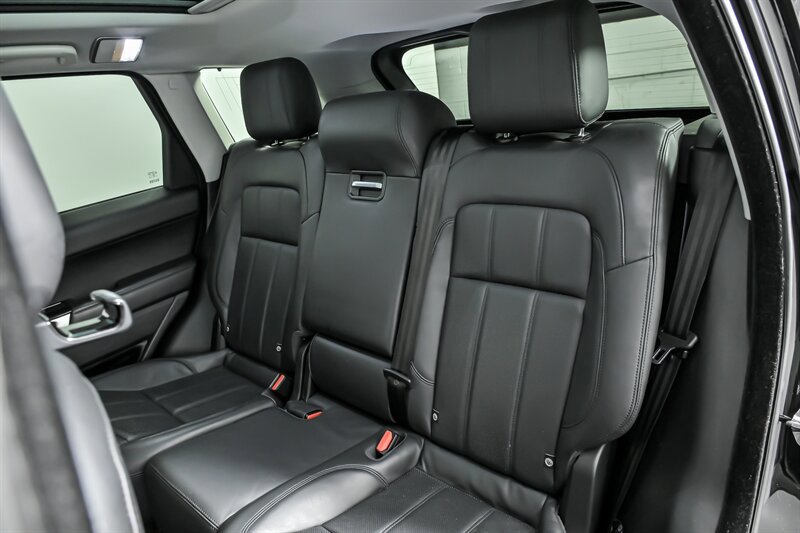 Used 2019 Land Rover Range Rover Sport HSE AWD/4WD image 22
