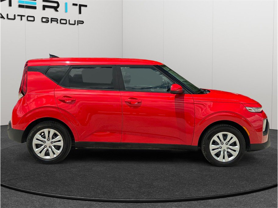 Used 2020 Kia Soul LX FWD image 10