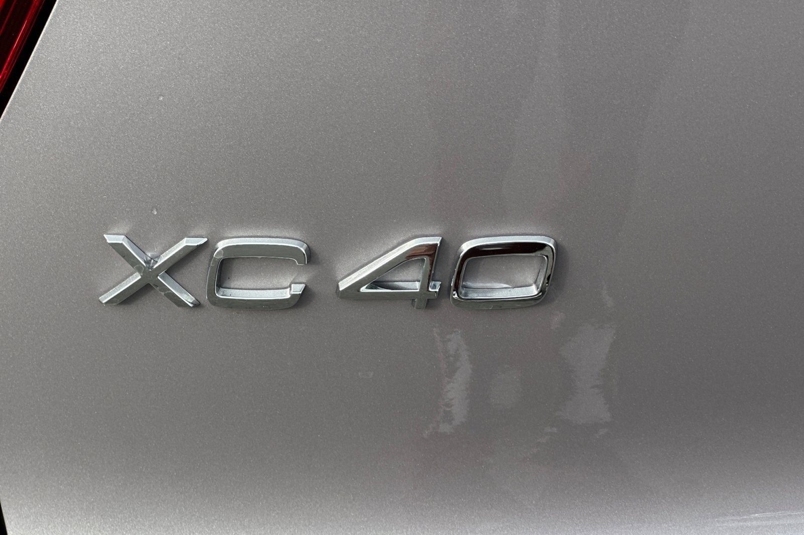 New 2026 Volvo XC40 B5 Plus w/ Climate Package image 12