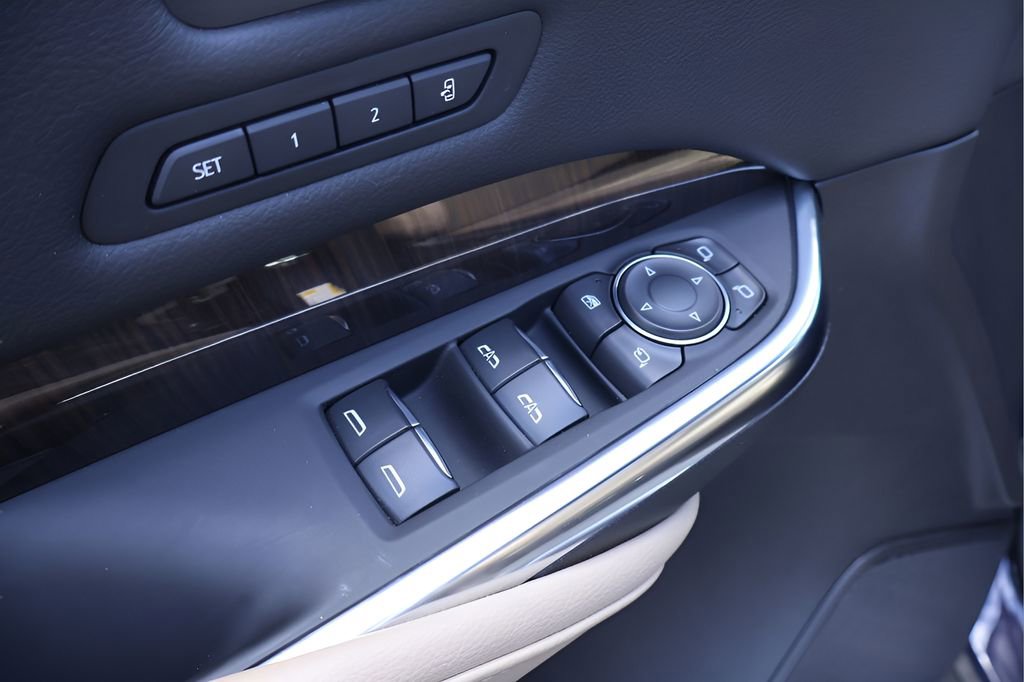 Certified 2024 Cadillac XT4 Premium Luxury image 10