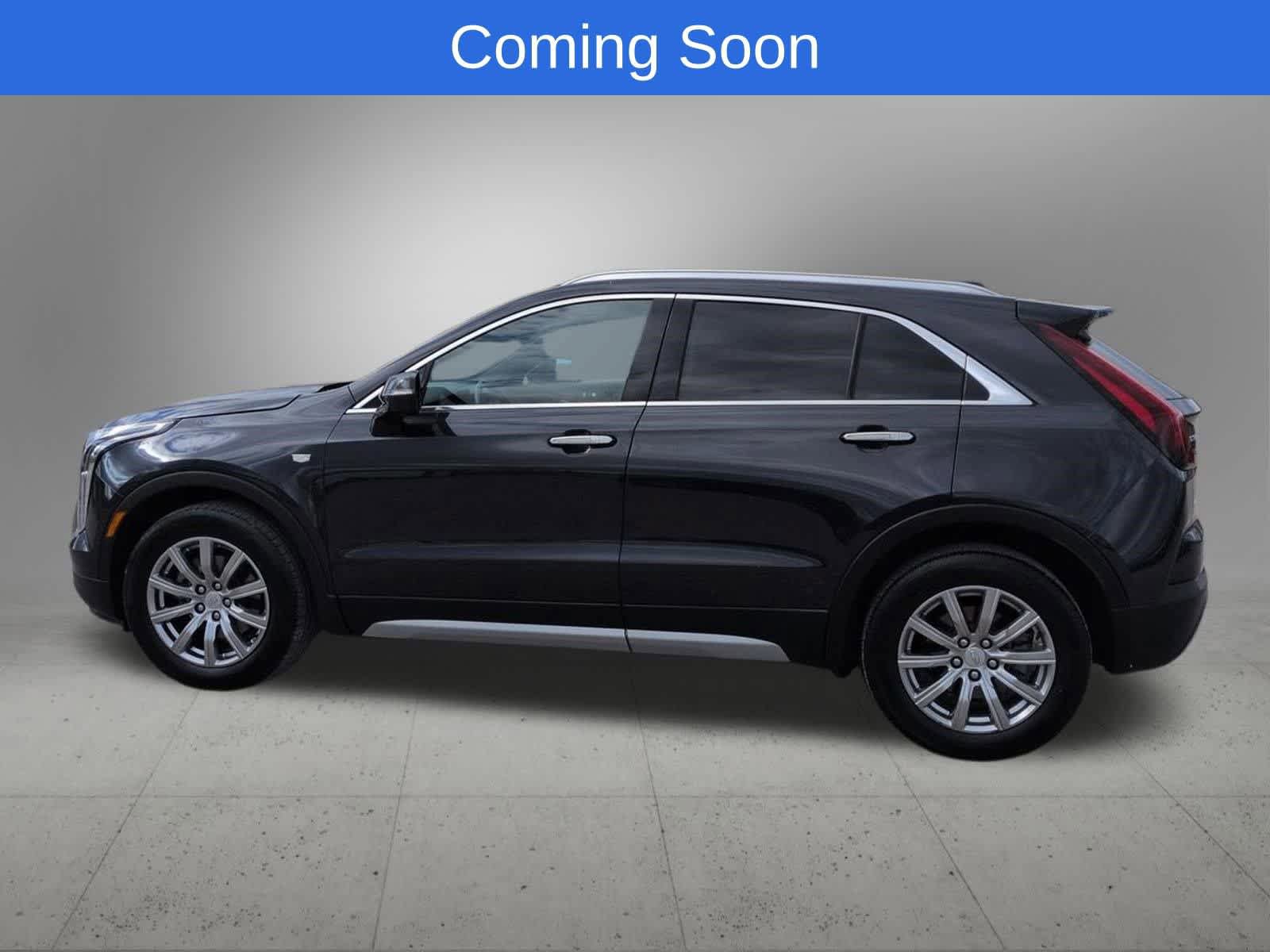 Used 2023 Cadillac XT4 Premium Luxury w/ Cold Weather Package AWD/4WD image 3