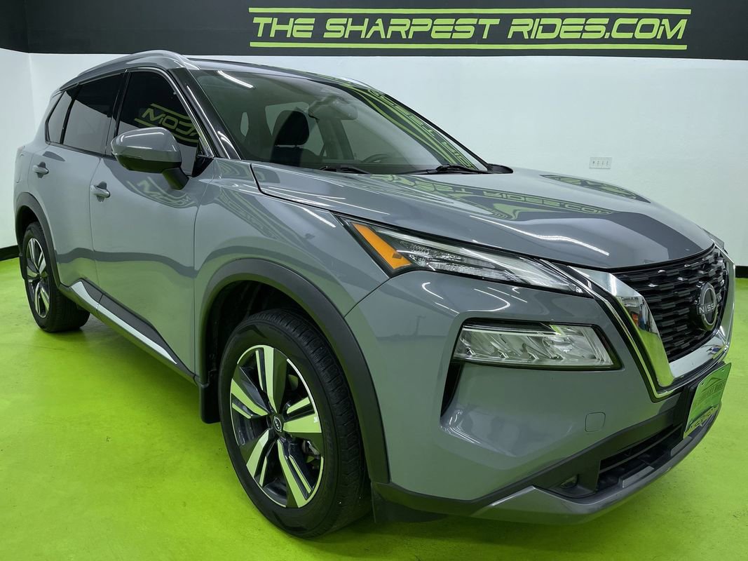 Used 2022 Nissan Rogue SL image 2