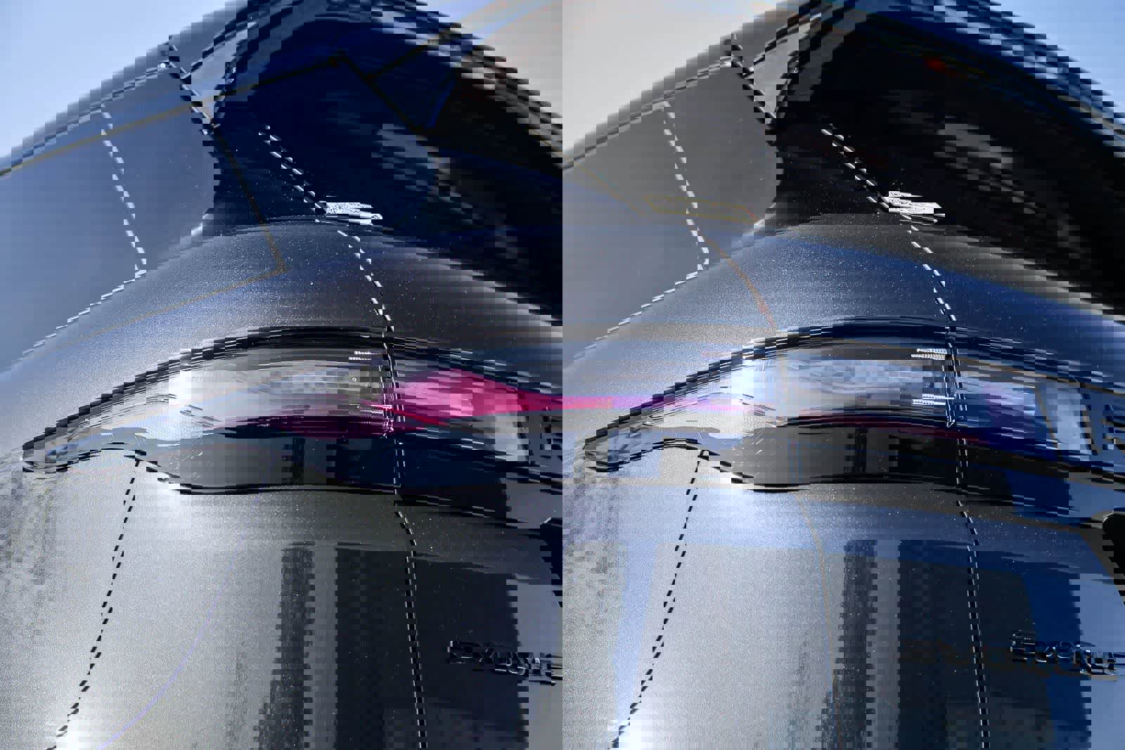 Used 2025 Land Rover Range Rover Evoque S image 7