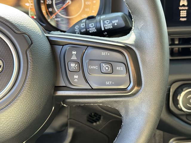 Certified 2025 Jeep Wrangler Unlimited Rubicon AWD/4WD image 30
