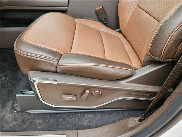 New 2025 Ford F250 King Ranch w/ Chrome Package AWD/4WD video 4