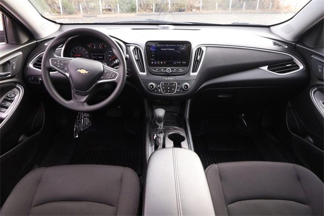 Used 2024 Chevrolet Malibu LT image 21