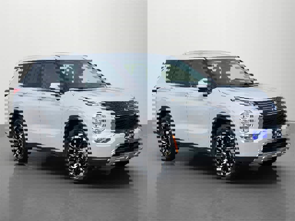 Used 2023 Mitsubishi Outlander SE image 8