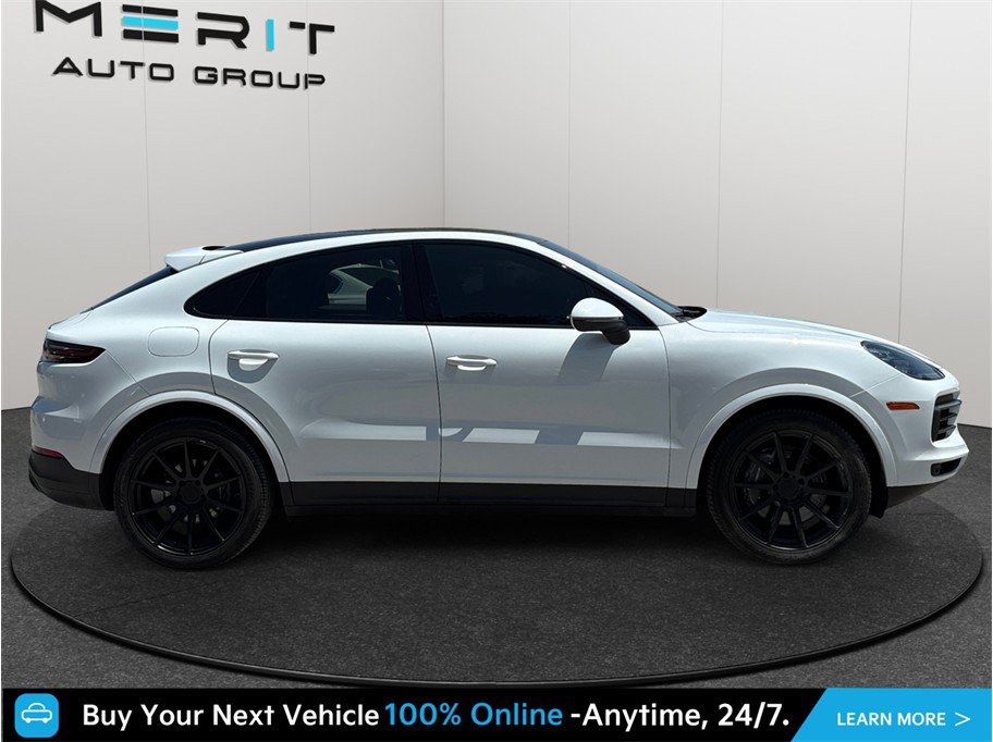 Used 2022 Porsche Cayenne Platinum Edition AWD/4WD image 9
