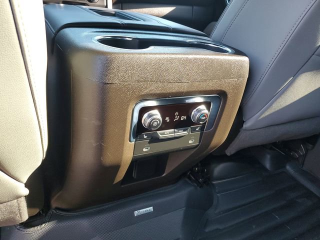 Used 2022 GMC Yukon SLT w/ SLT Premium Package RWD image 15