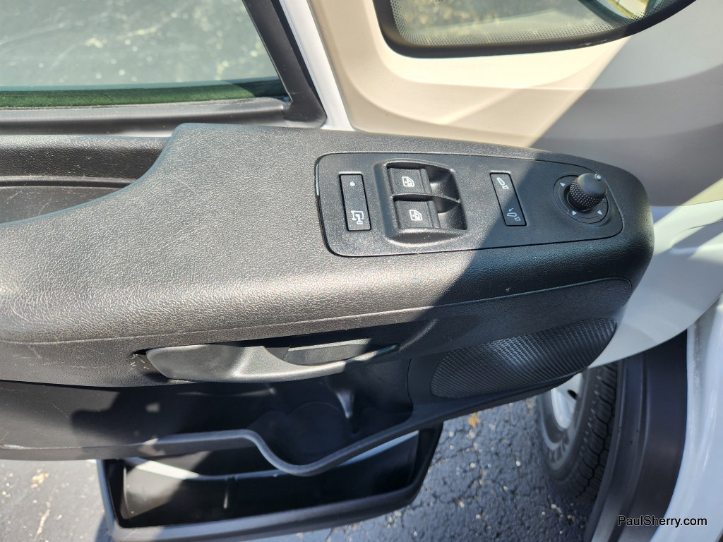 Used 2021 RAM ProMaster 2500 w/ Premium Appearance Group FWD image 40
