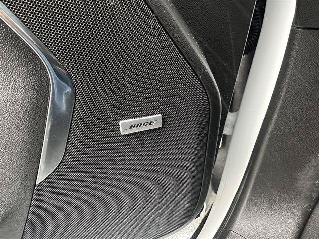 Used 2022 Chevrolet Suburban LT AWD/4WD image 16