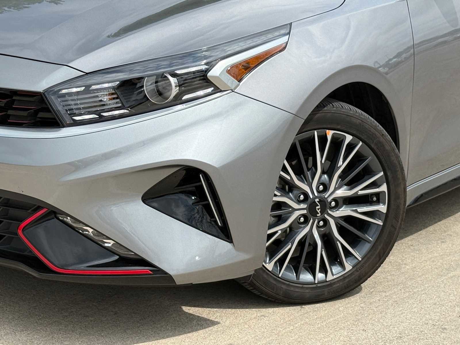 Certified 2023 Kia Forte GT-Line image 3