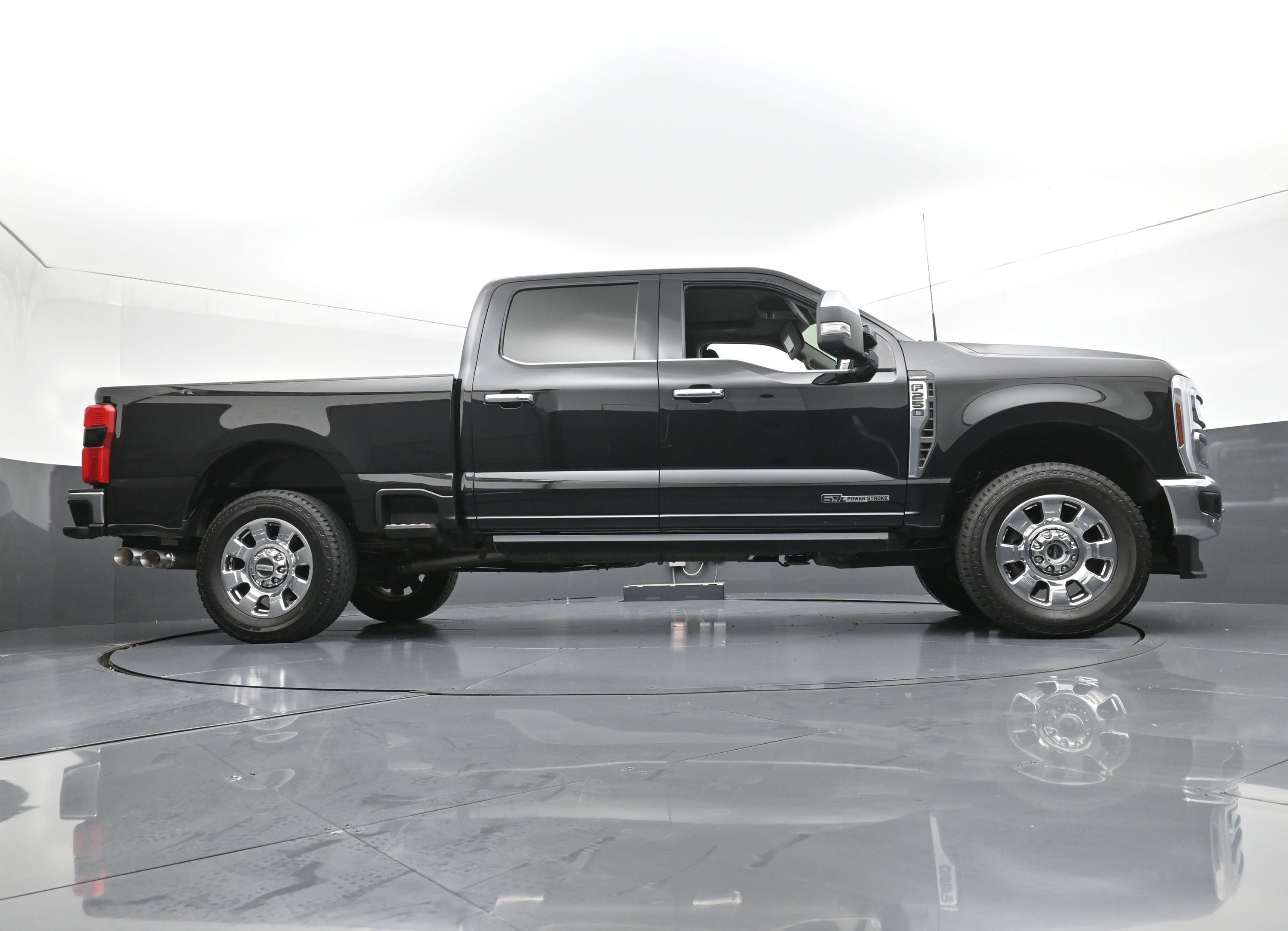 Used 2024 Ford F250 Lariat w/ Lariat Ultimate Package image 27
