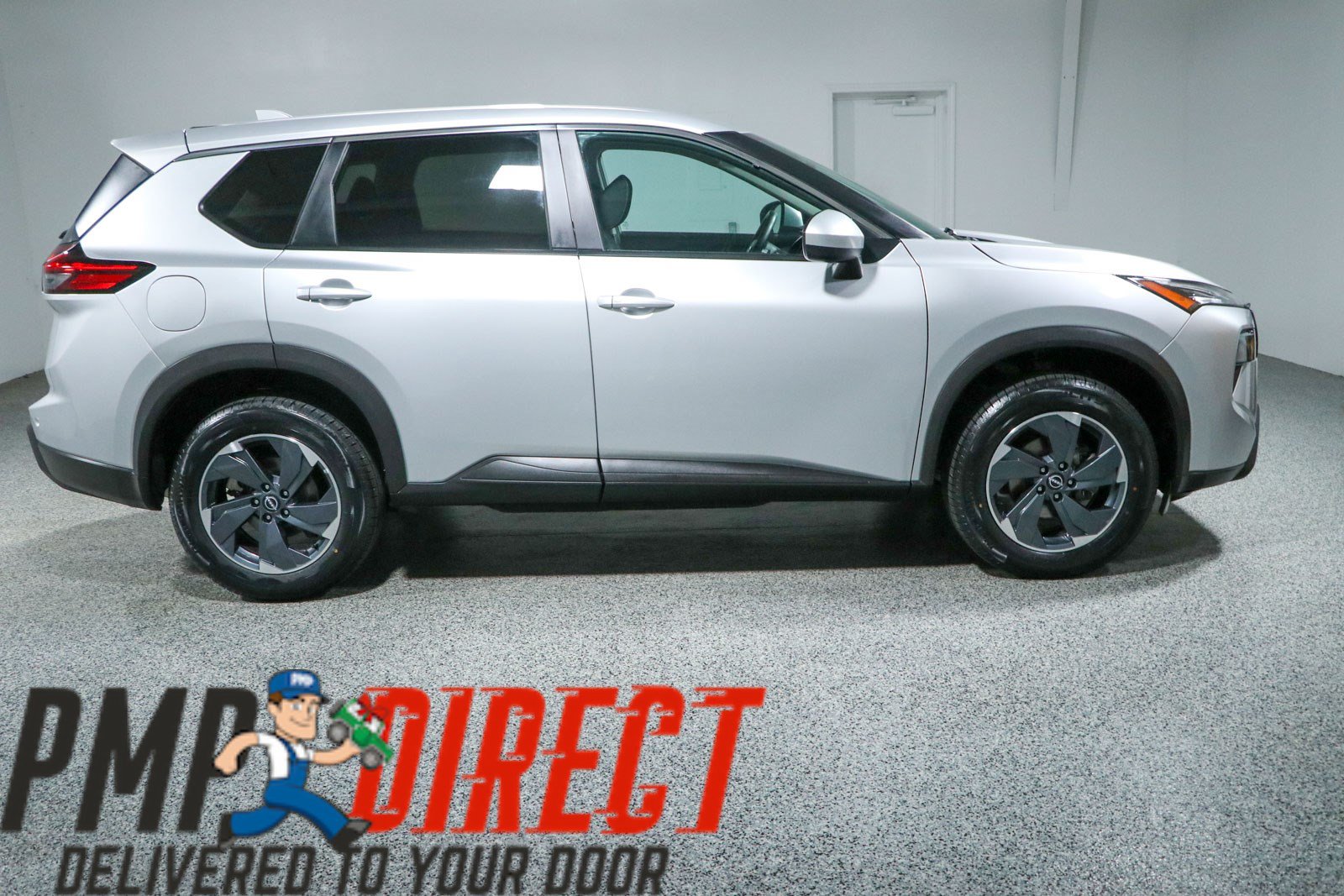 Used 2024 Nissan Rogue SV FWD image 6
