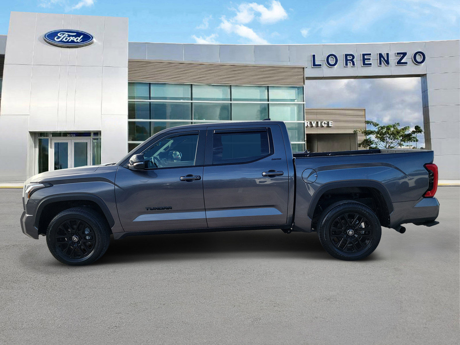 Used 2025 Toyota Tundra Limited w/ Nightshade Package AWD/4WD image 8