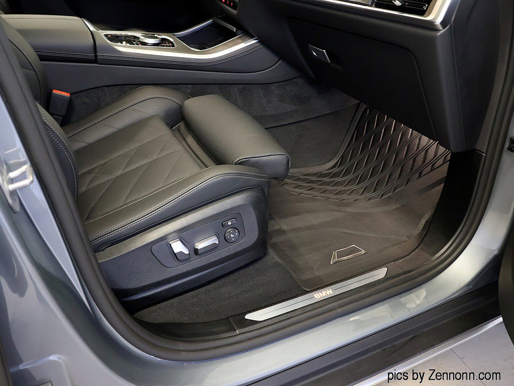 Certified 2025 BMW X5 xDrive40i w/ Premium Package image 38