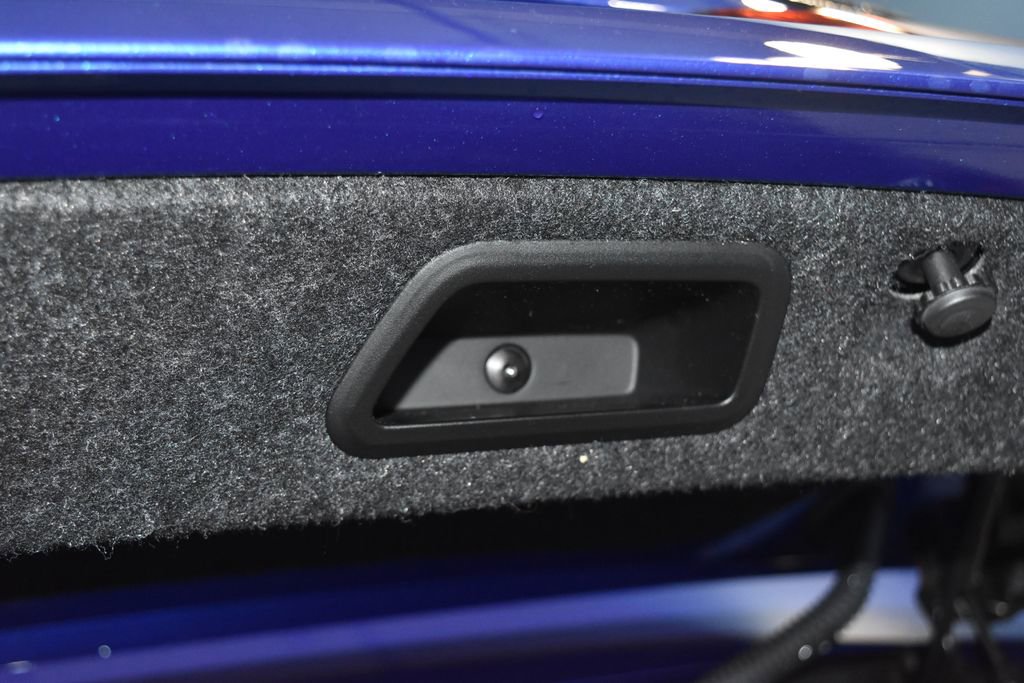 Used 2022 BMW M4 xDrive Competition image 33