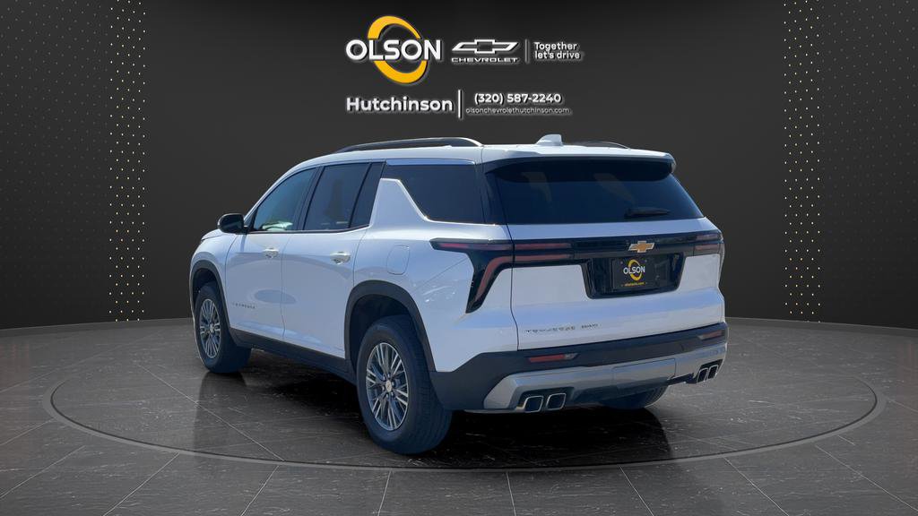 Used 2025 Chevrolet Traverse LT image 18