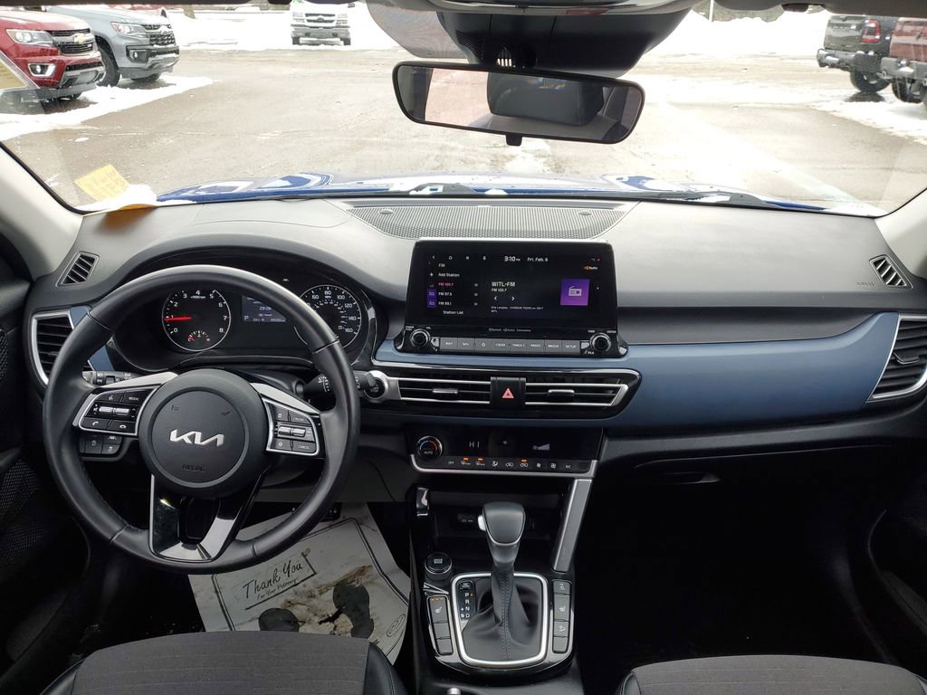 Used 2023 Kia Seltos Nightfall Edition image 23