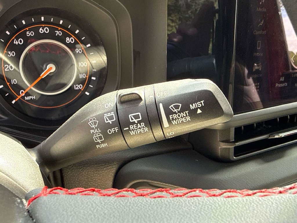 Used 2024 Jeep Wrangler Unlimited Rubicon AWD/4WD image 28