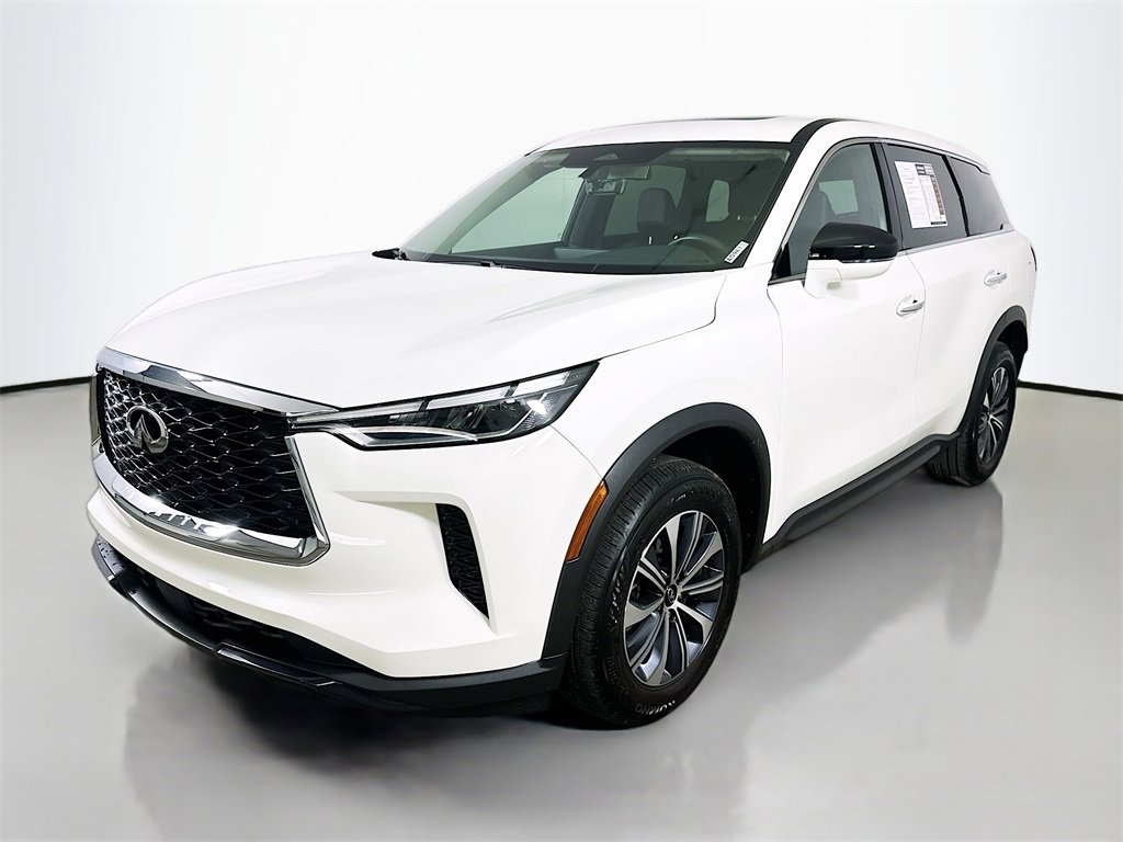 Used 2025 INFINITI QX60 Pure image 3