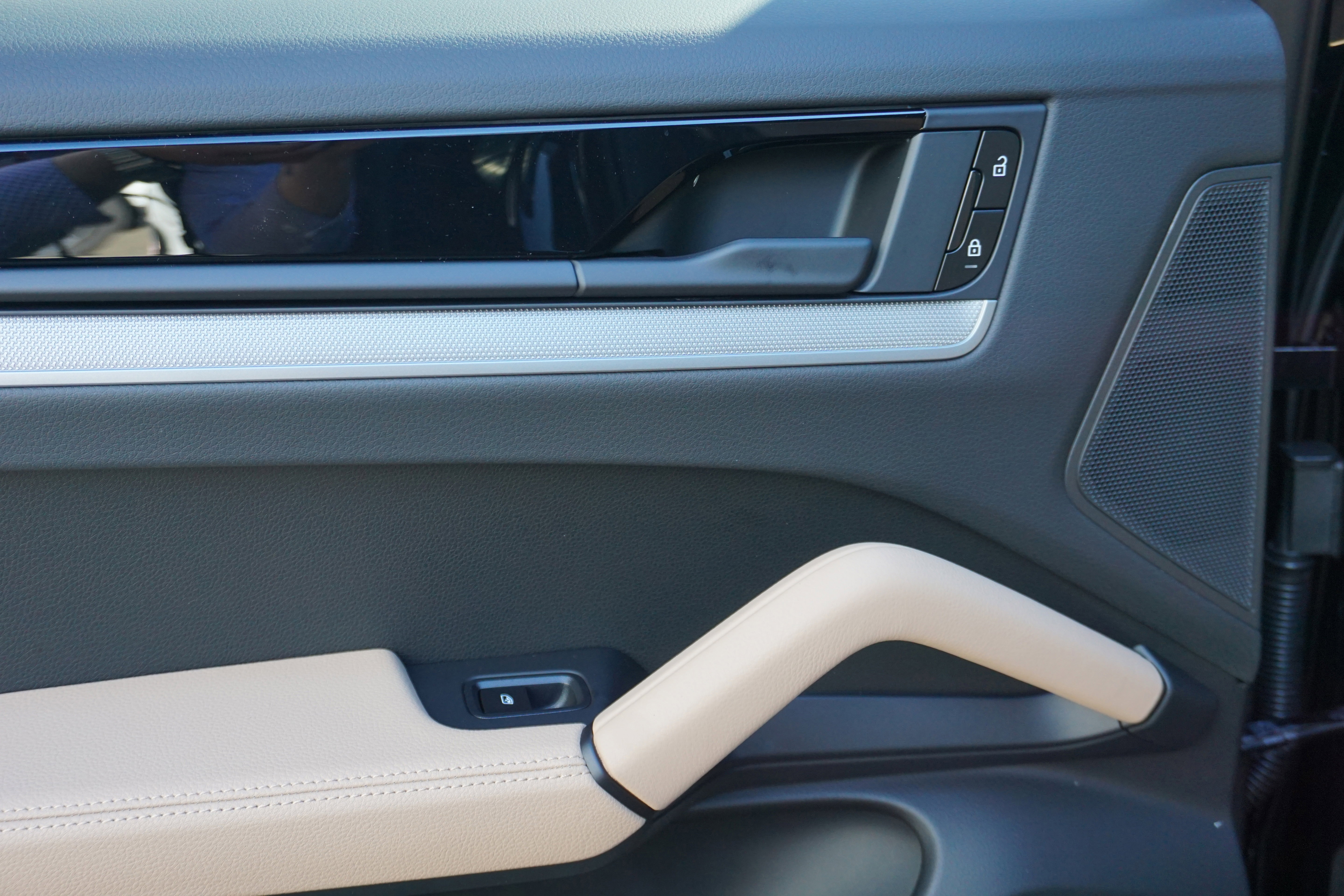 New 2026 Porsche Cayenne image 14