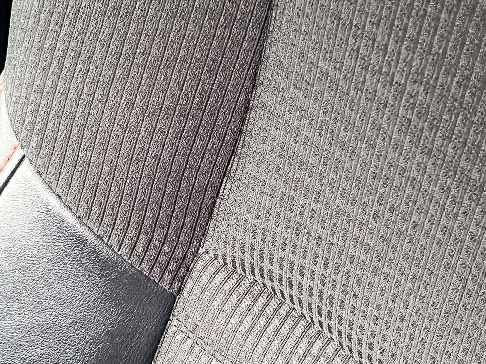 Used 2017 Toyota Camry SE image 25