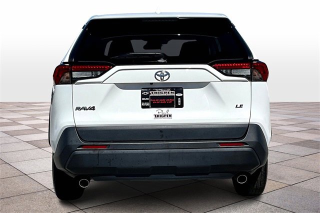 Used 2024 Toyota RAV4 LE image 4